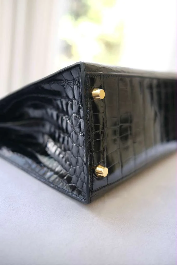 Hermes Kelly 28 Black Shiny Crocodile Leather Gold Hardware