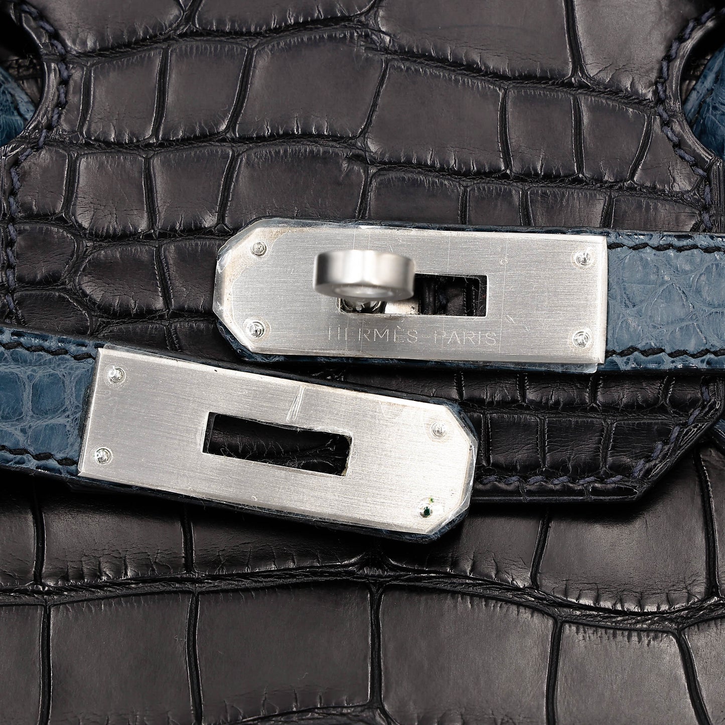 HERMÈS Birkin 30 Noir Colvert Matte Alligator Brushed Palladium