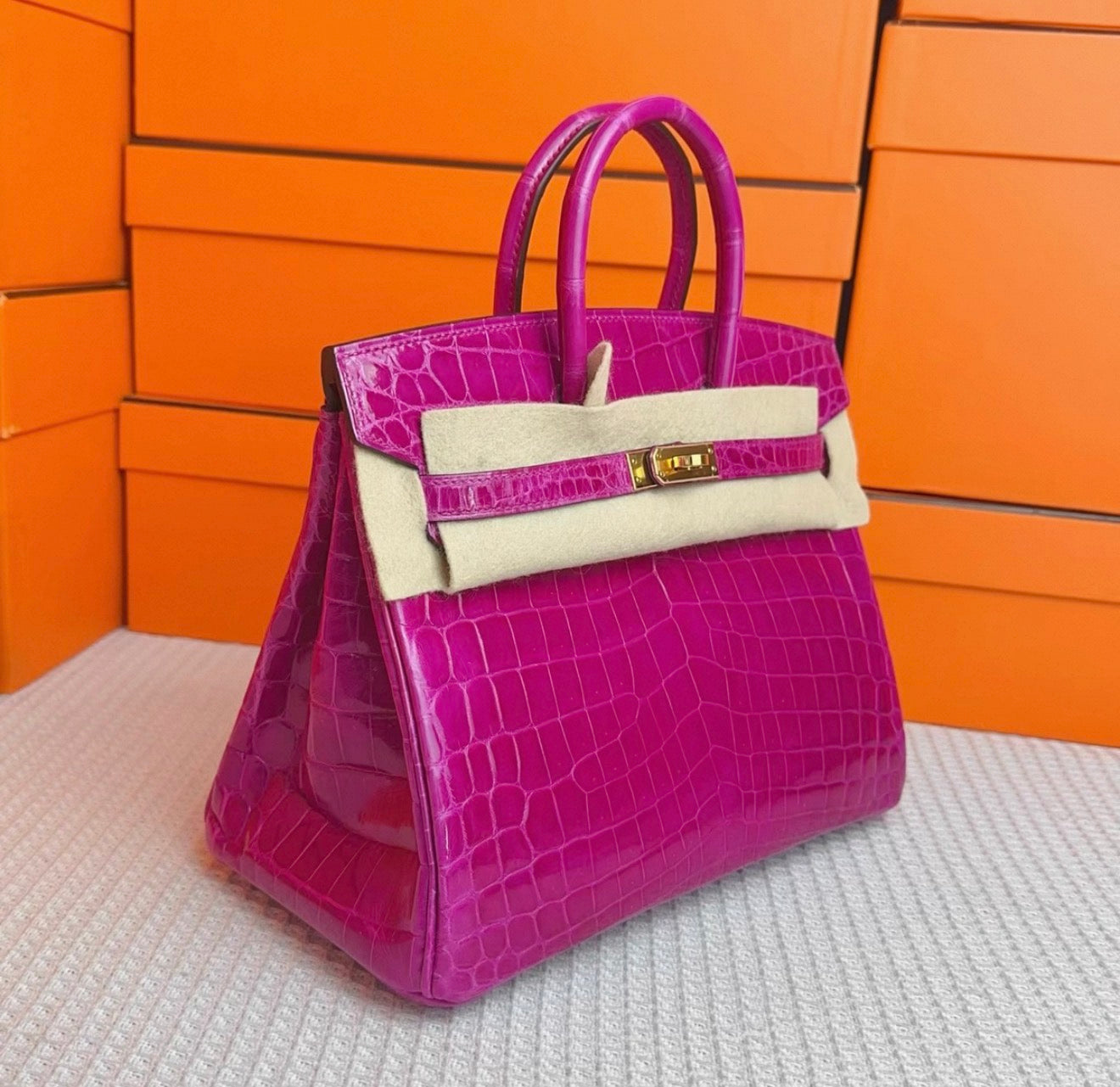 Hermès Birkin 25 Rose Scheherazade shiny crocodile leather gold hardware