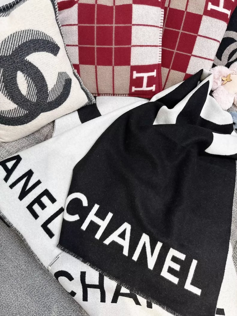 Chanel 21k  Cashmere Black and White  Large Logo Double C Blanket Shawl