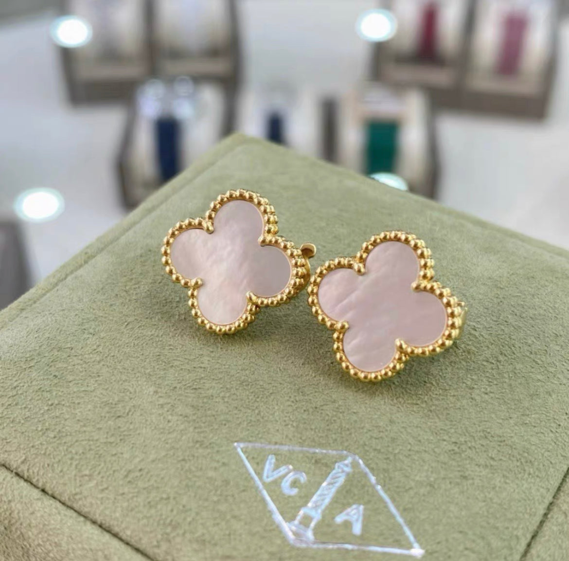 VCA Van Cleef  Arpels white mother-of-pearl 18K gold Vintage Alhambra earrings large size