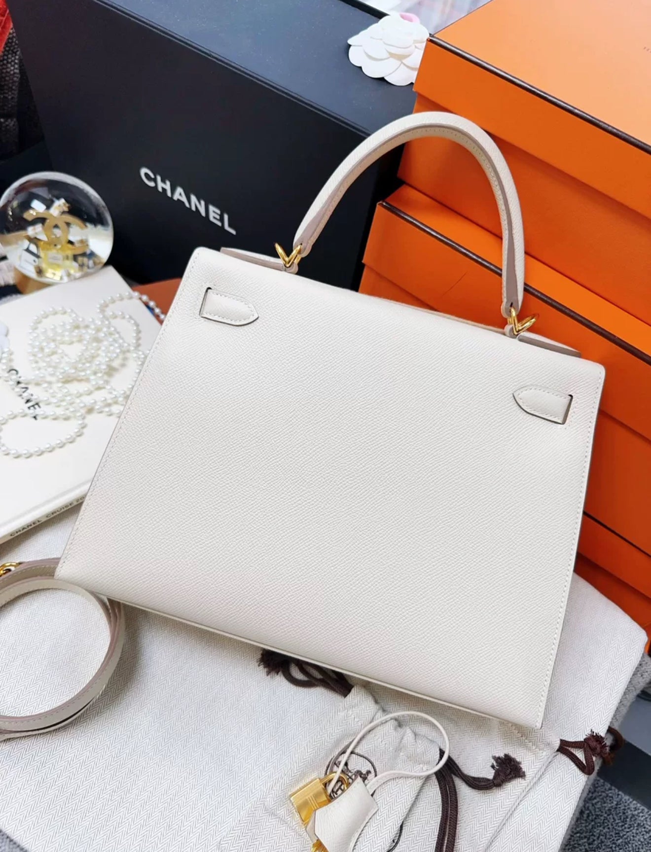 Hermes Kelly 28 Ecru Epsom Leather Gold Hardware