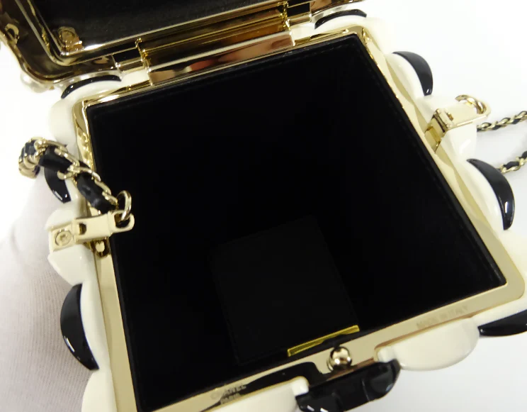 Chanel 2024 popcorn minaudière bag