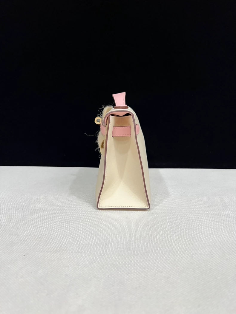 Hermes Kelly Pochette Craie rose Sakura Pink Swift Leather with light gold hardware