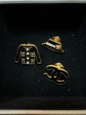 Chanel Vintage 2002 Enamel Black CC Clothes Hat Three-piece Brooch