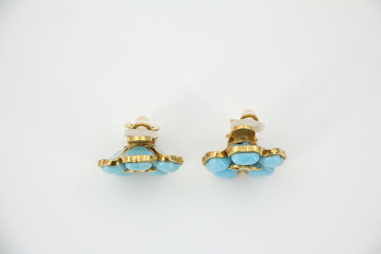 Chanel Vintage 97P Gripoix Blue Camellia Clip-on Earrings