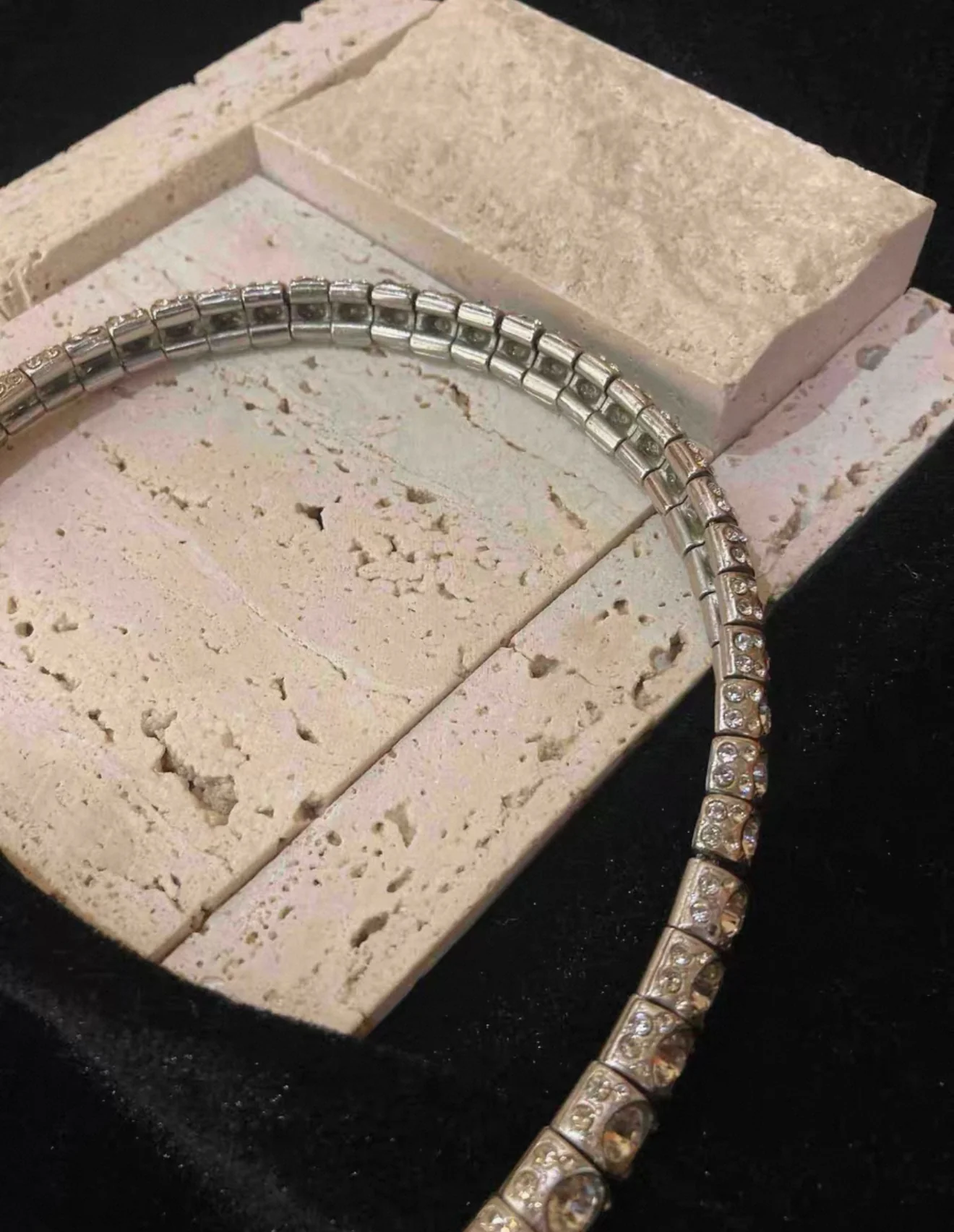 2008 Chanel full-diamond snakehead necklace choker