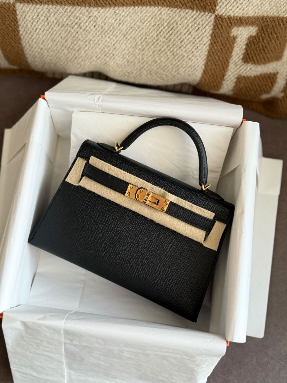 Hermes Mini Kelly 20 Black Epsom Gold hardware