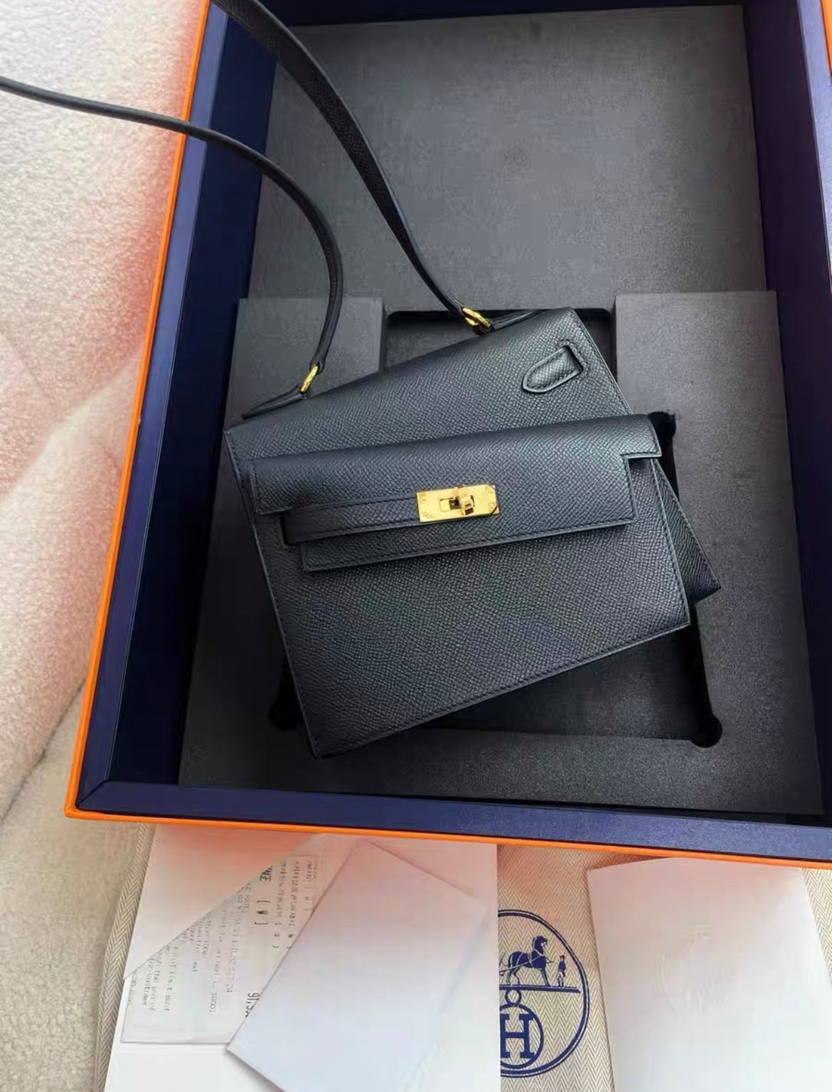 Hermès Kelly Sellier en Desordre 20 Black Epsom Gold Hardware
