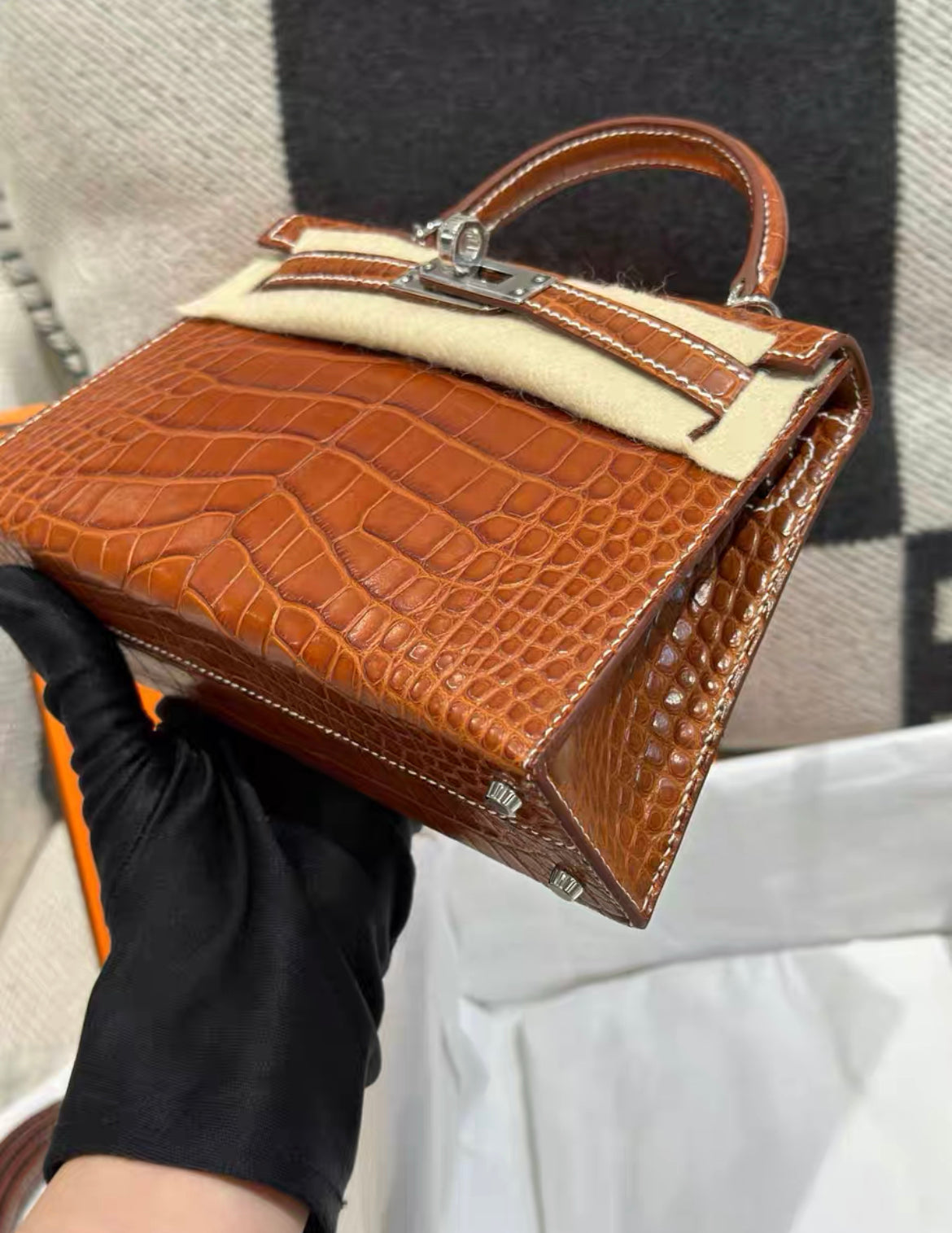 HERMÈS Alligator Mini Kelly in Gold with Palladium hardware handbag Brand New Stamp W