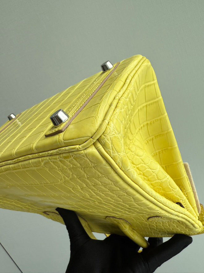 Hermes Birkin 25 Lime Yellow Matte Crocodile Palladium Hardware Handbag