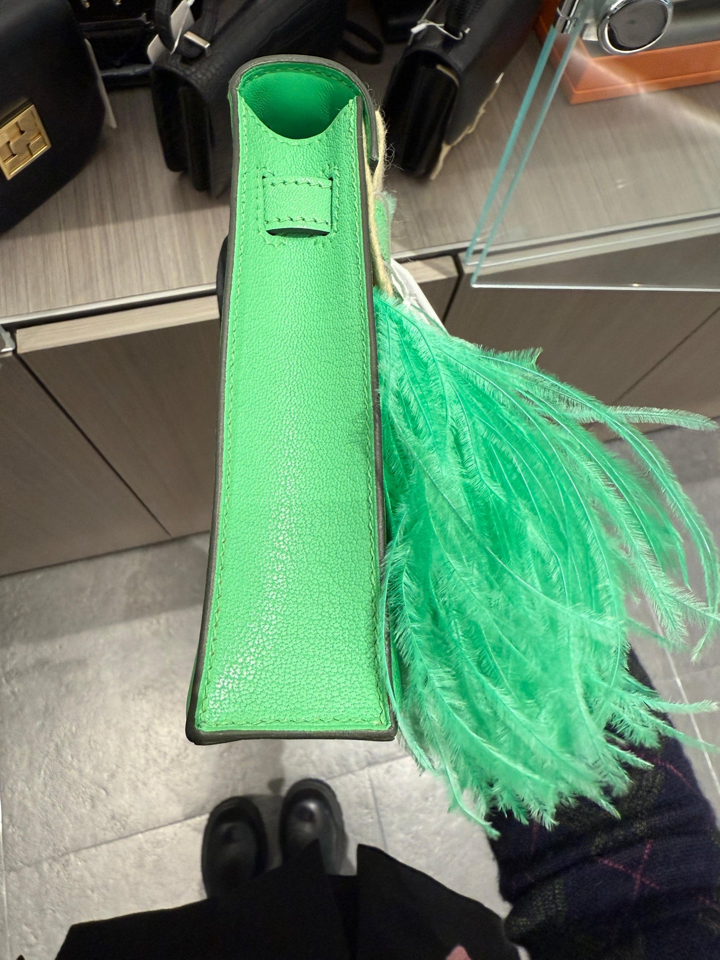 Hermès Kelly Elan Foile Vert Comics Chevre and Ostrich Feather Palladium Hardware