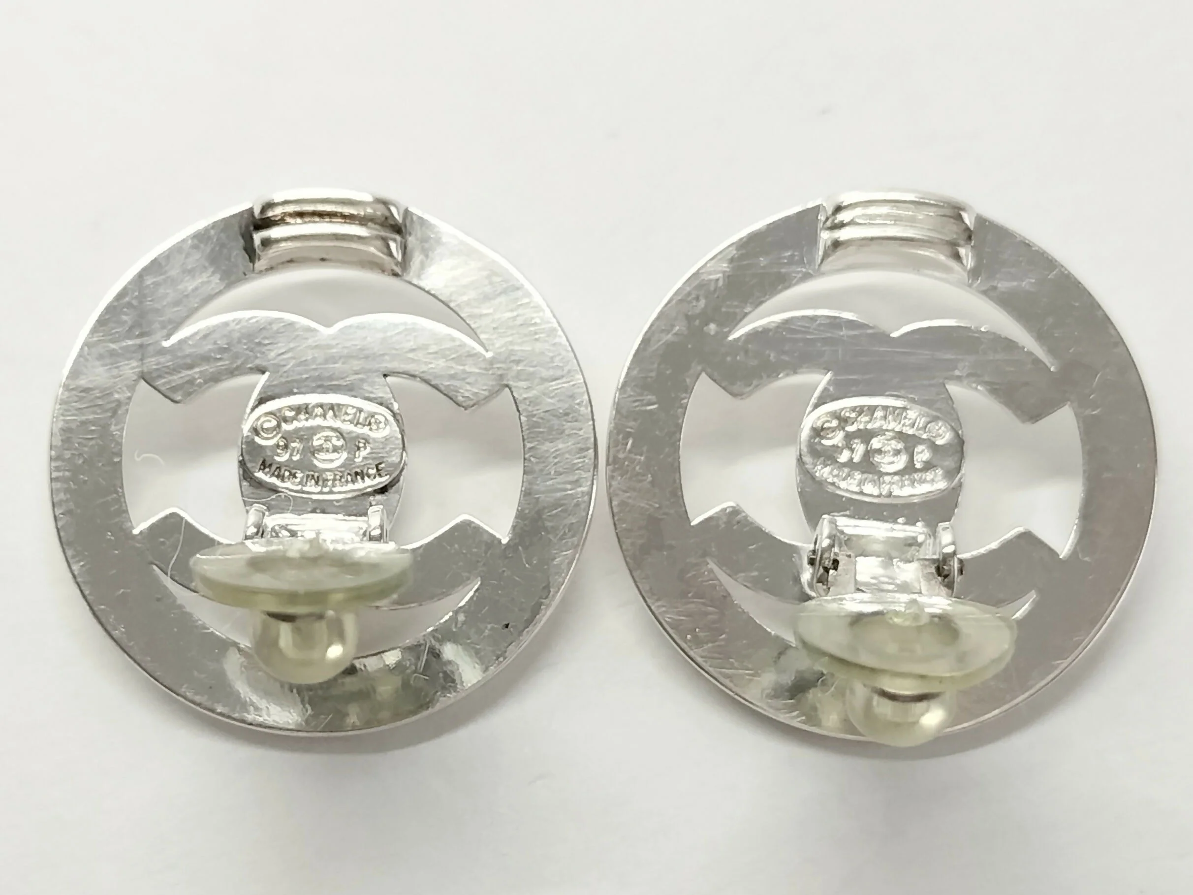 Chanel Vintage 97P Silver Circle Latch Clip-on Earrings