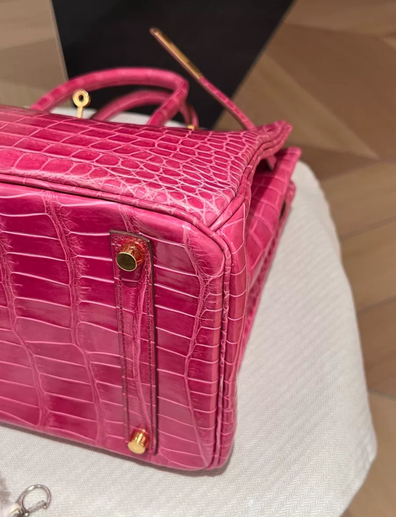 Hermes Birkin 35 Pink Shiny Crocodile Gold Hardware