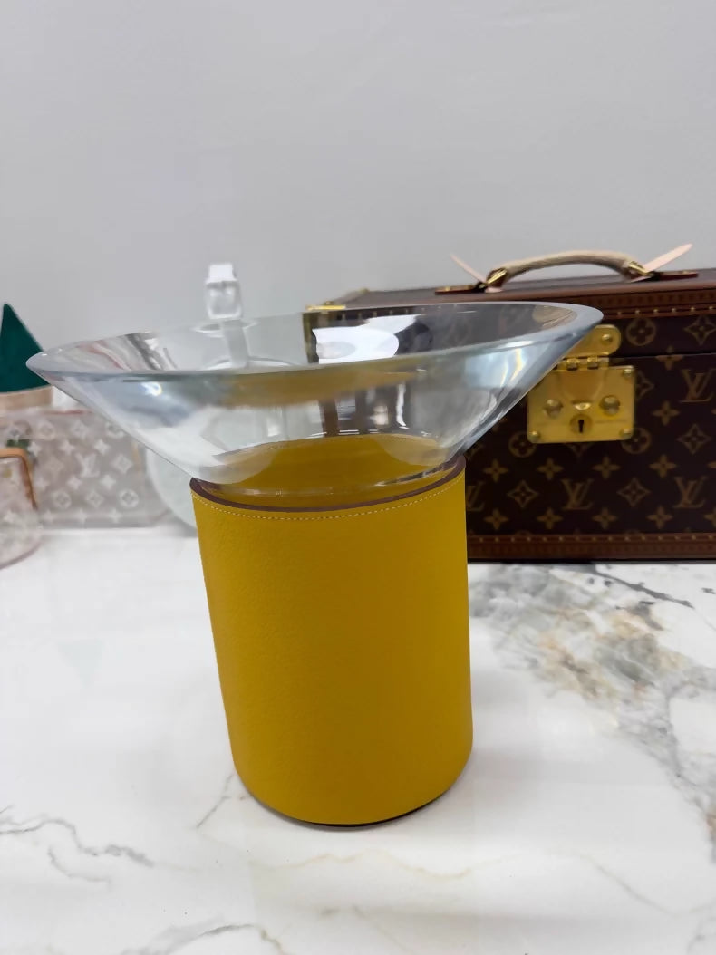 Hermes Delta vase