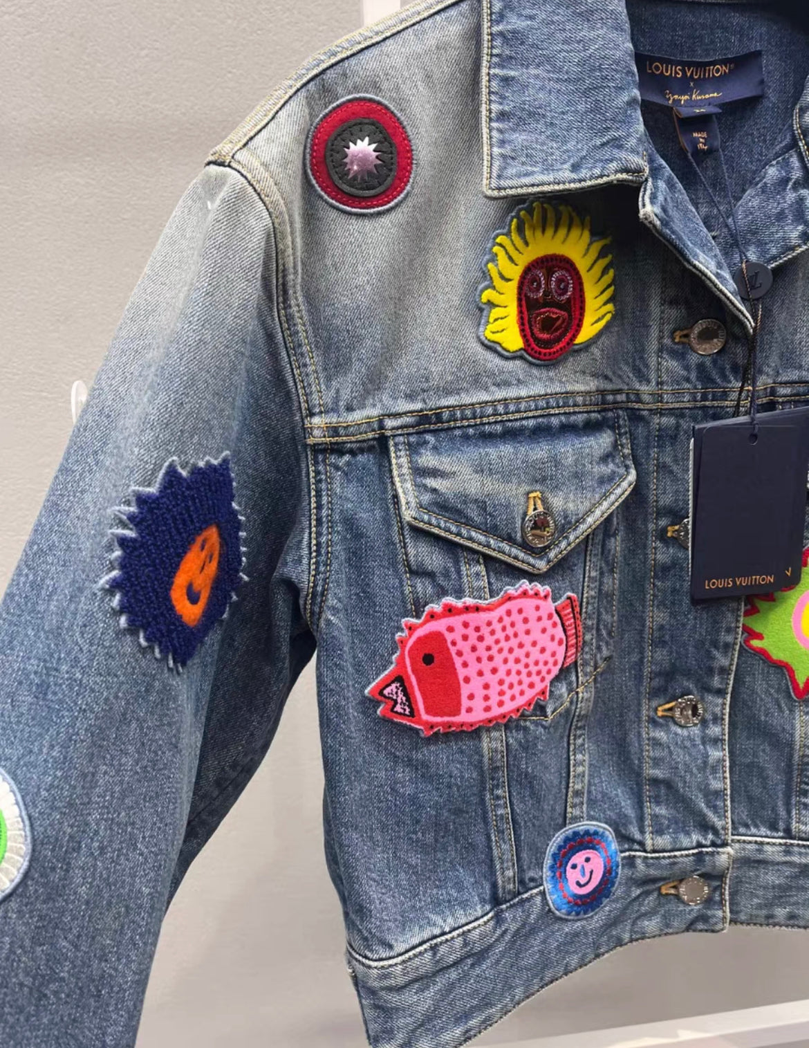 LOUIS VUITTON Yayoi Kusama 2023 Faces leather wool patch denim jacket FR34