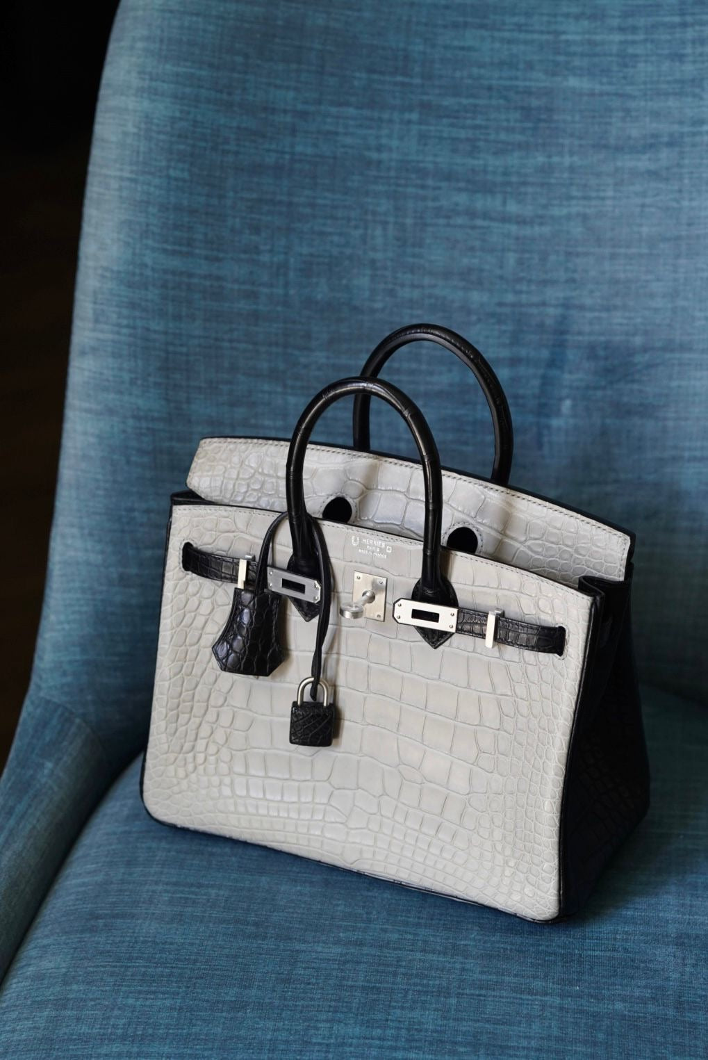 Hermes Birkin 25 Black / Gris Perle Matte Alligator Leather Brushed Palladium hardware