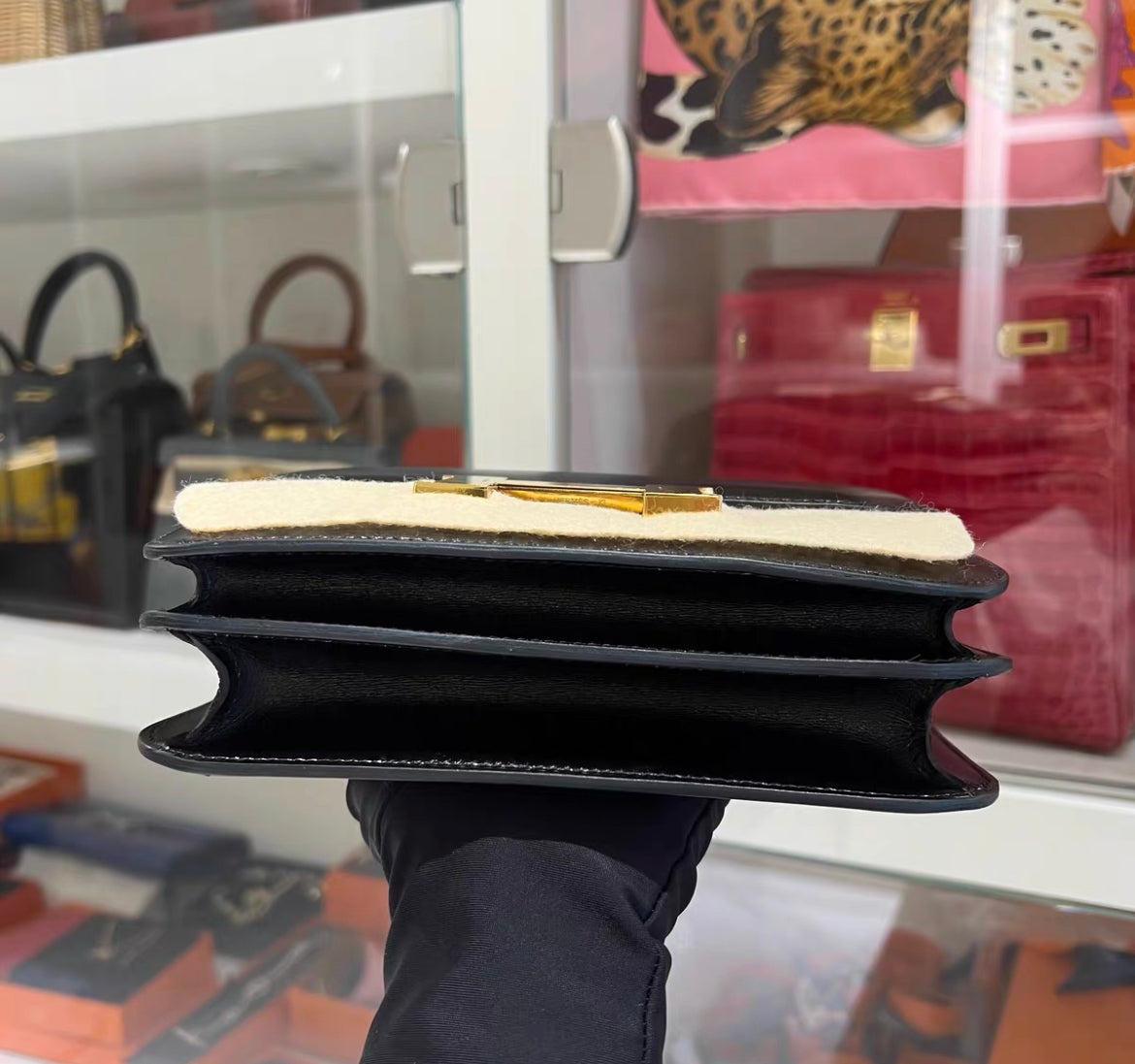 Hermes Constance 19 Black Box calf leather Gold hardware