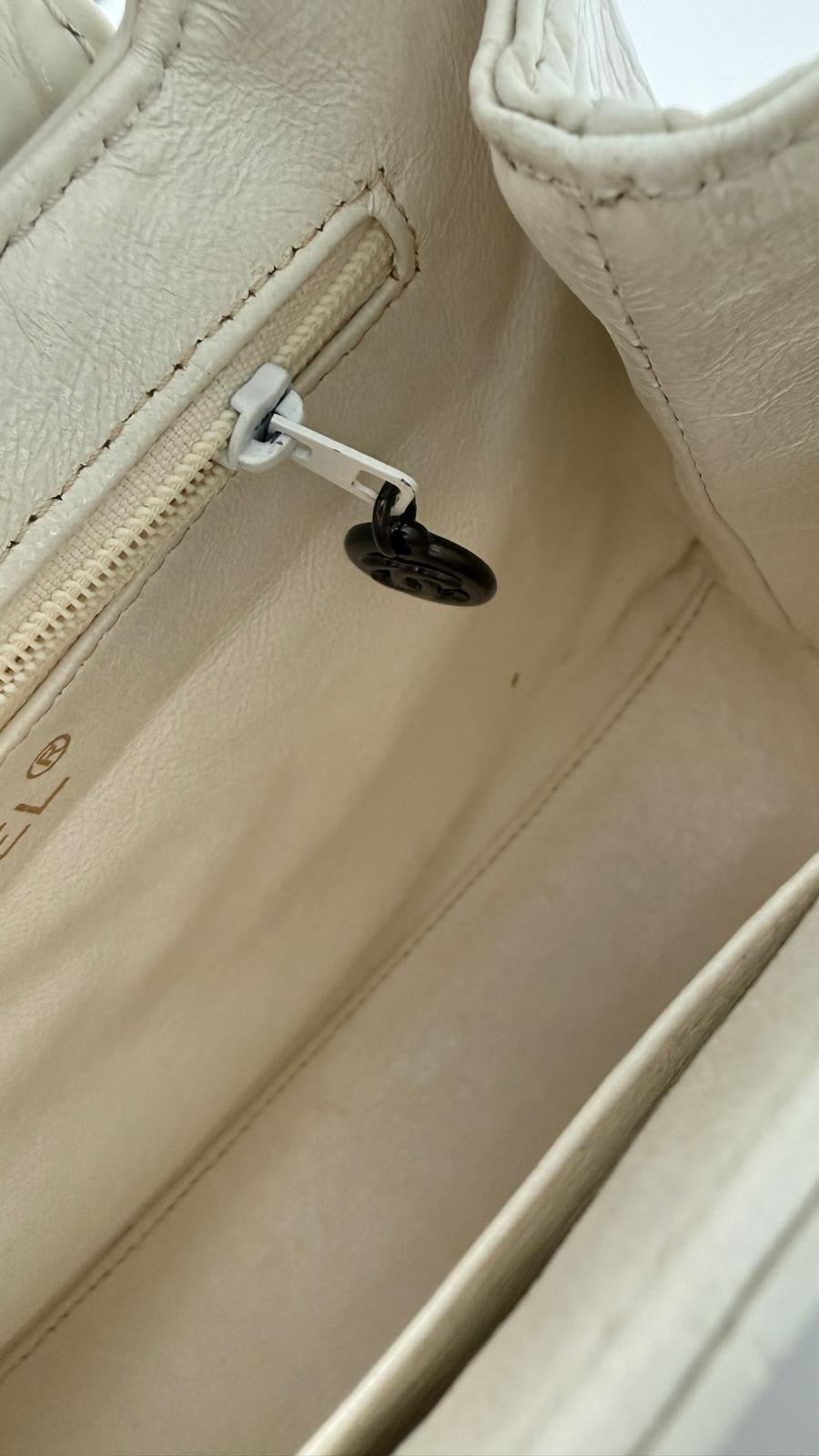 Chanel Vintage White Alligator Medium Kelly Black Hardware— Ultra-Rare House Exotic