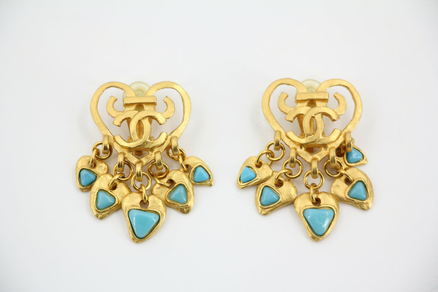 Chanel Vintage 95P Turquoise  Gold Plated Heart Dangle Earrings