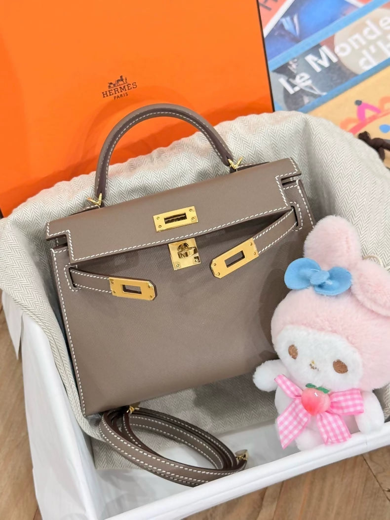 Hermès Mini Kelly 20 Etoupe Mad Leather Gold hardware