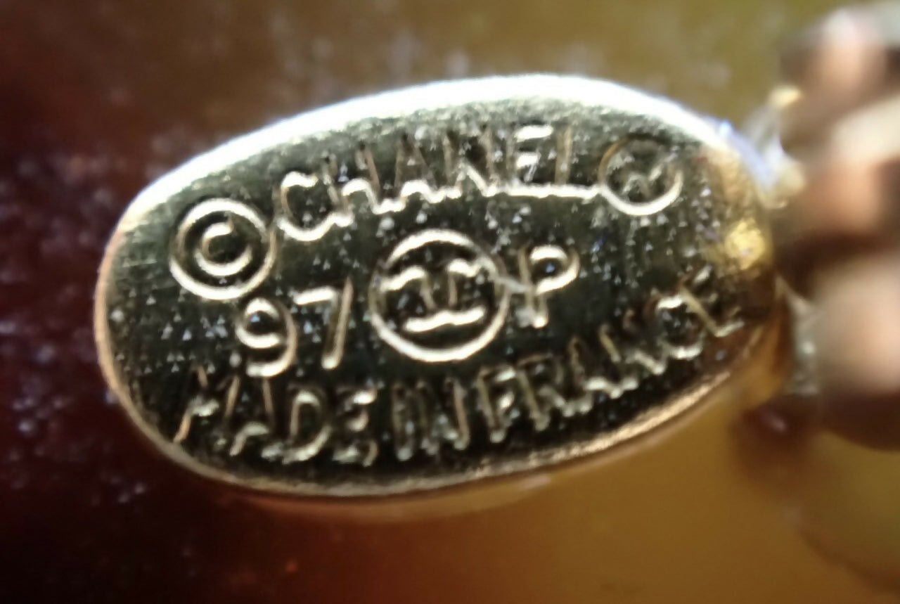 Chanel Vintage 97P Acrylic Tortoise Carved Quilted Hollow CC Logo Brooch