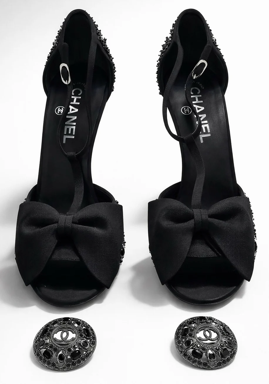 Chanel 09P Removable CC Brooch Black Sequin Bow Strap Heels EU 40