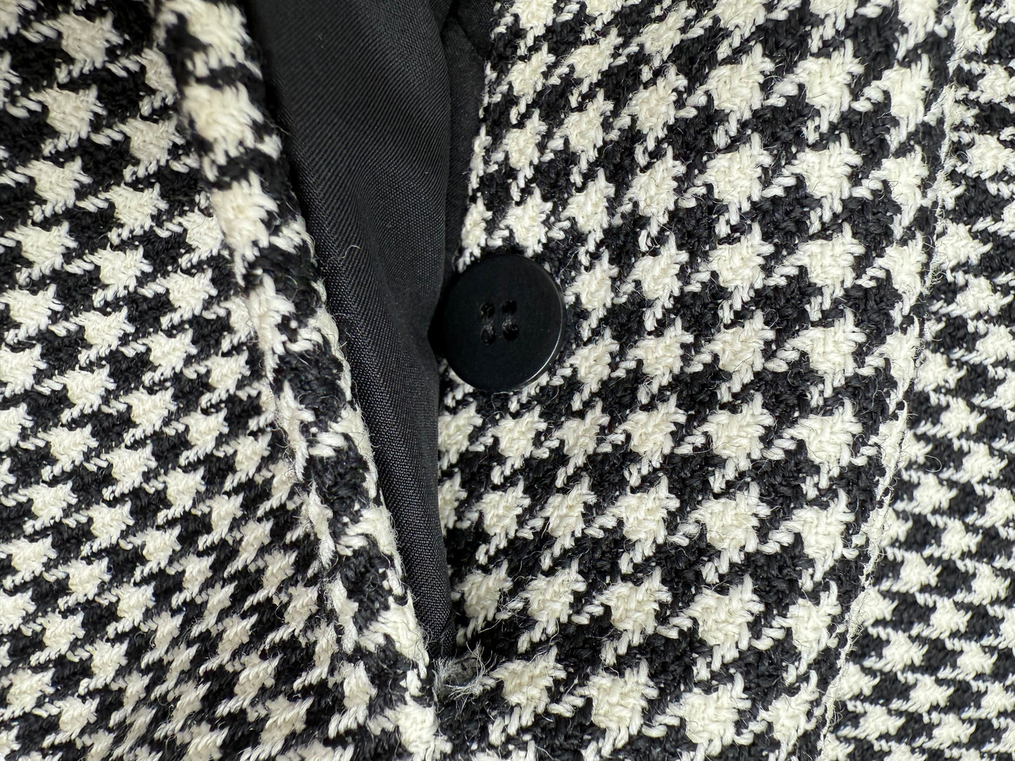 Christian Dior 2022 Houndstooth Wool Jacket — Black  White (FR 36)