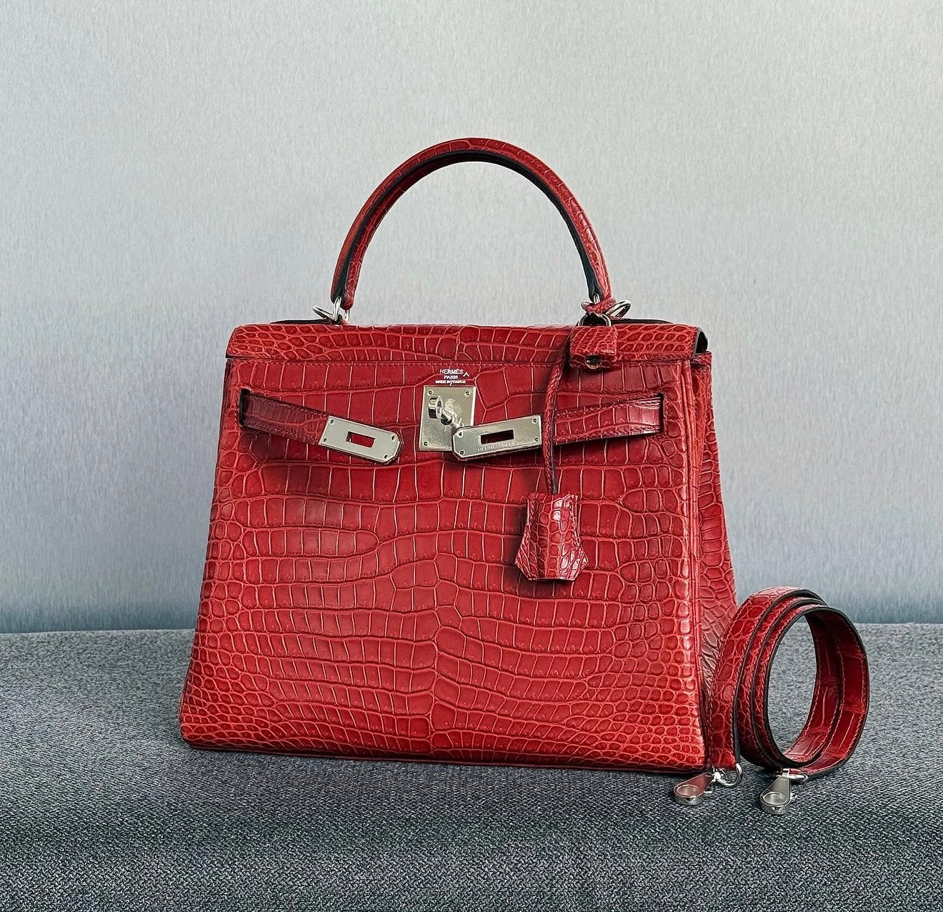 Hermès Kelly 28 Retoune Rouge H Matte porosus palladium hardware