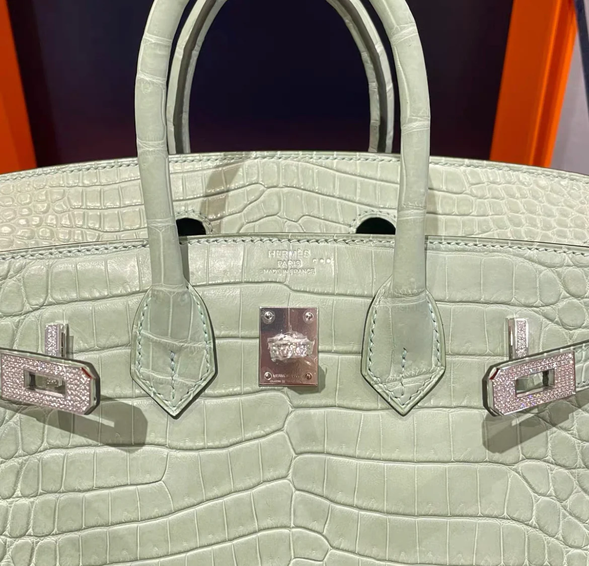 Hermès Birkin 25 Shiny Gris Neve Crocodile with 18K White Gold & Diamond Hardware