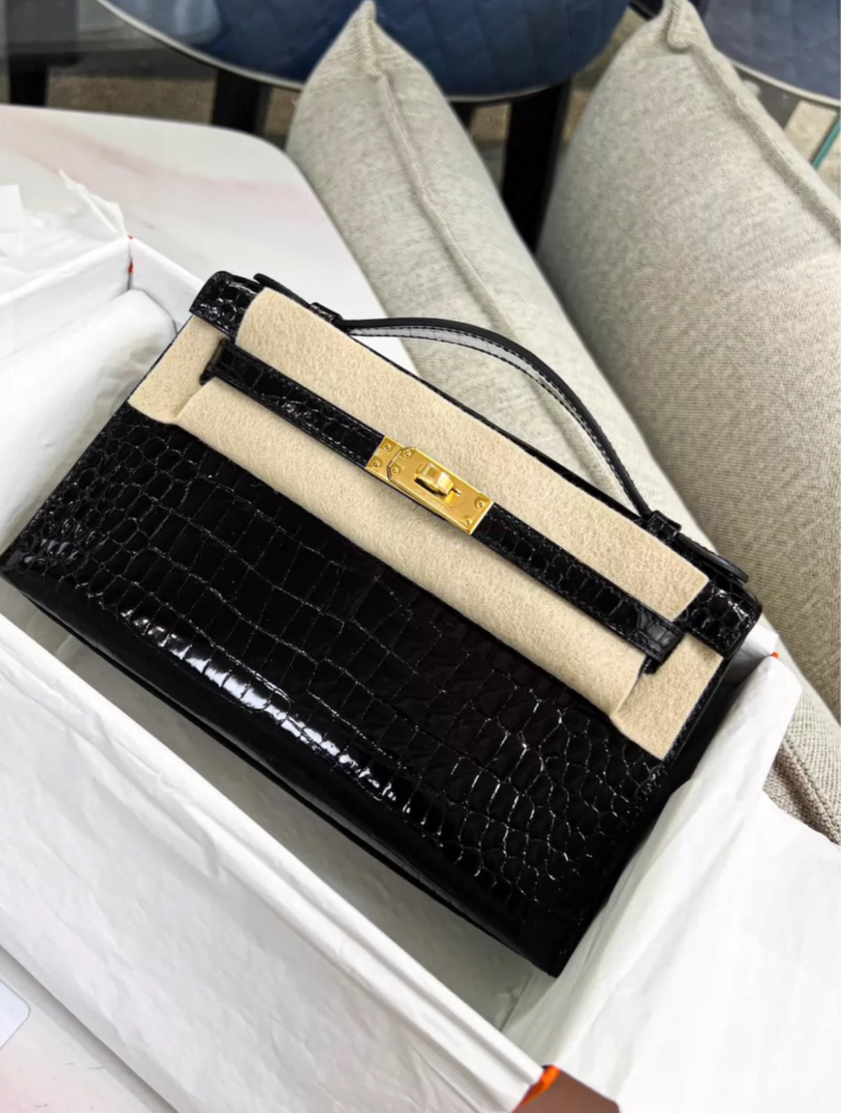 Hermes Kelly Pochette Noir Black Shiny Crocodile Gold Hardware