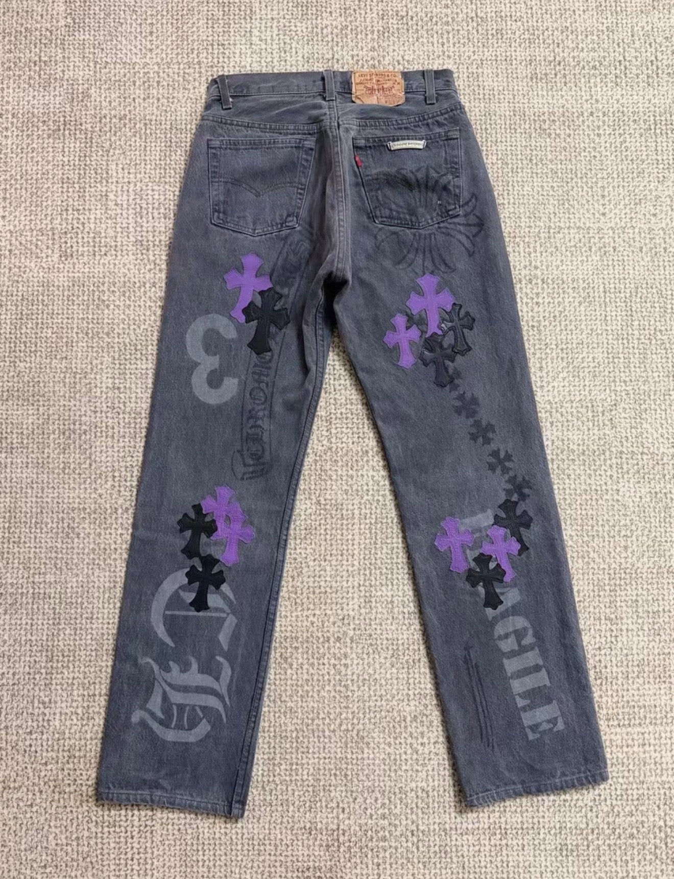 Chrome Hearts Black  Purple Spray-Painted Graffiti Cross Purple kings Jeans