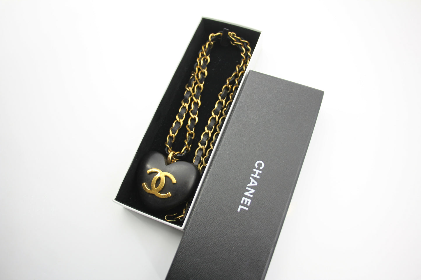 Chanel Vintage 91 Wooden Heart CC  Leather Chain Necklace
