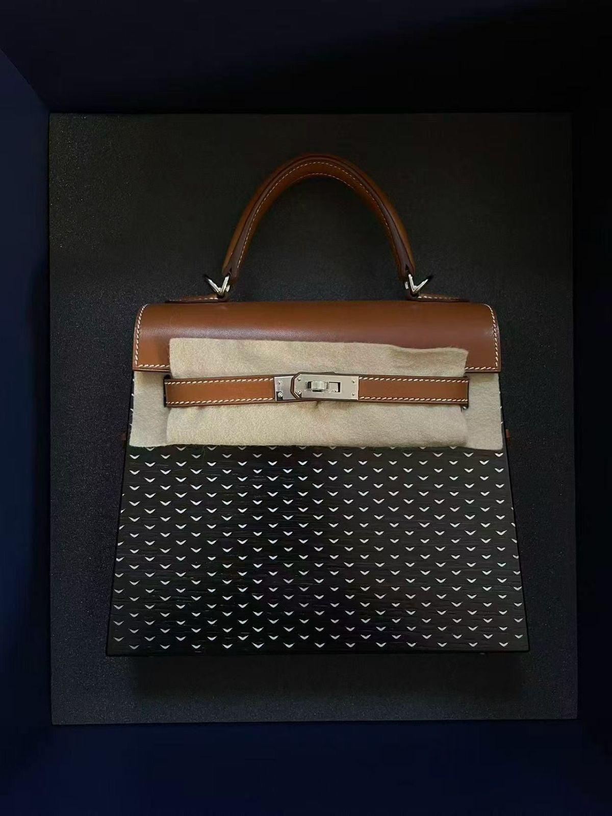 Hermes Kelly Wood Fauve Barenia, Black Oak Aluminum Palladium hardware