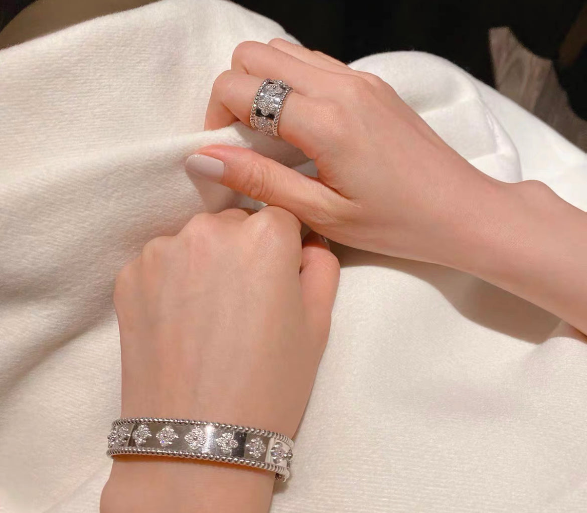 Van Cleef  Arpels Perlee Clovers Ring Model 18k White Gold Diamonds size 52