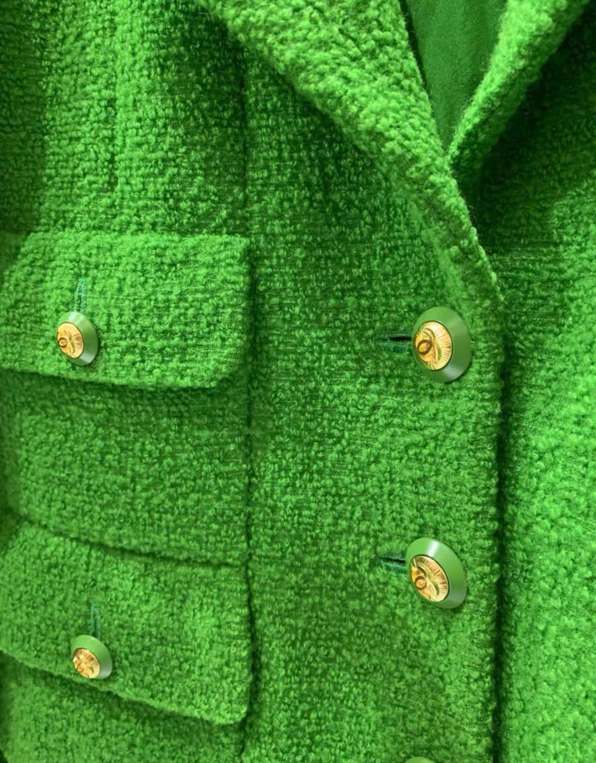Vintage Chanel 93A Green runway jacket size 40