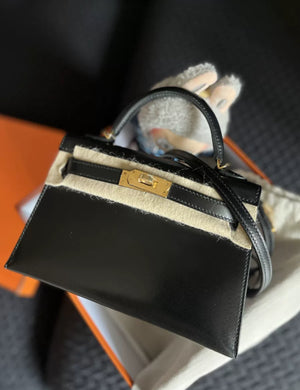 Hermès Mini Kelly Box Leather Gold Hardware