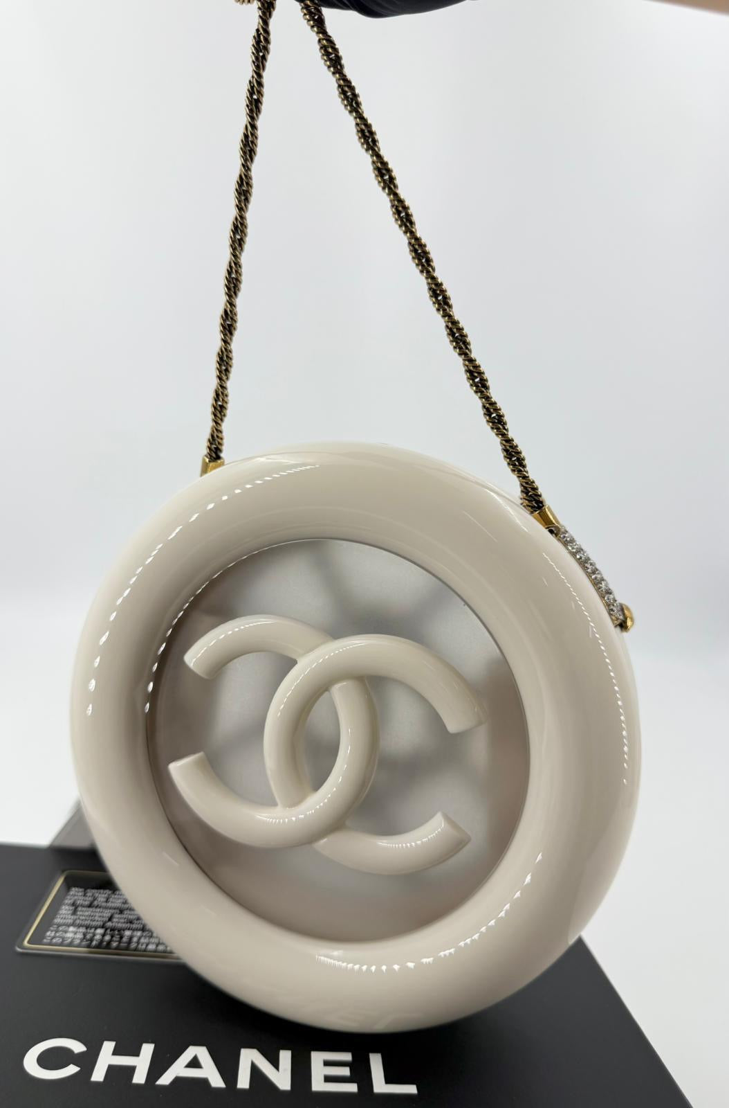 Chanel White Strass and Resin Nautical Wheel Minaudière Bronze Hardware, 2018 Métiers Dart
