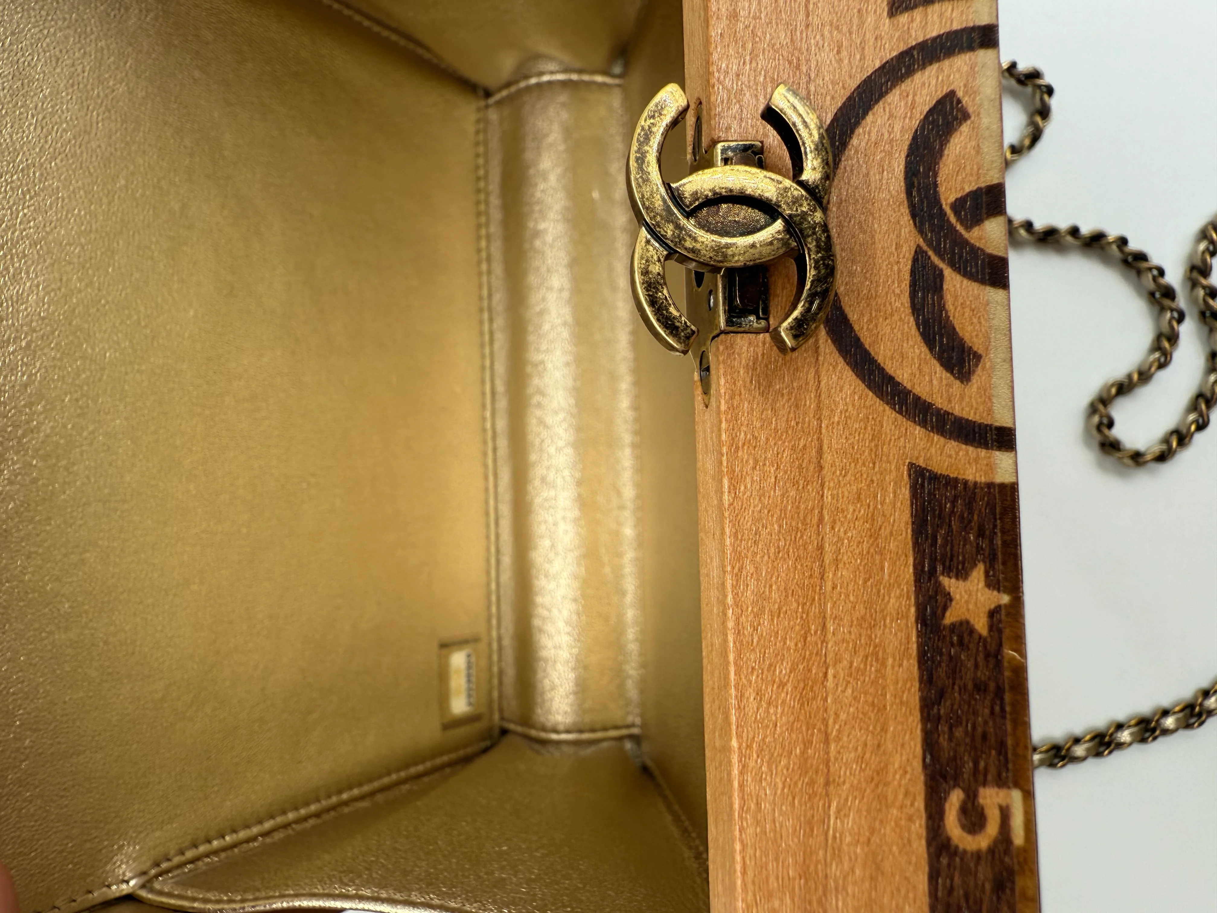 Chanel 2017 Havana By The Night Coco Cuban Cigar Box Minaudière