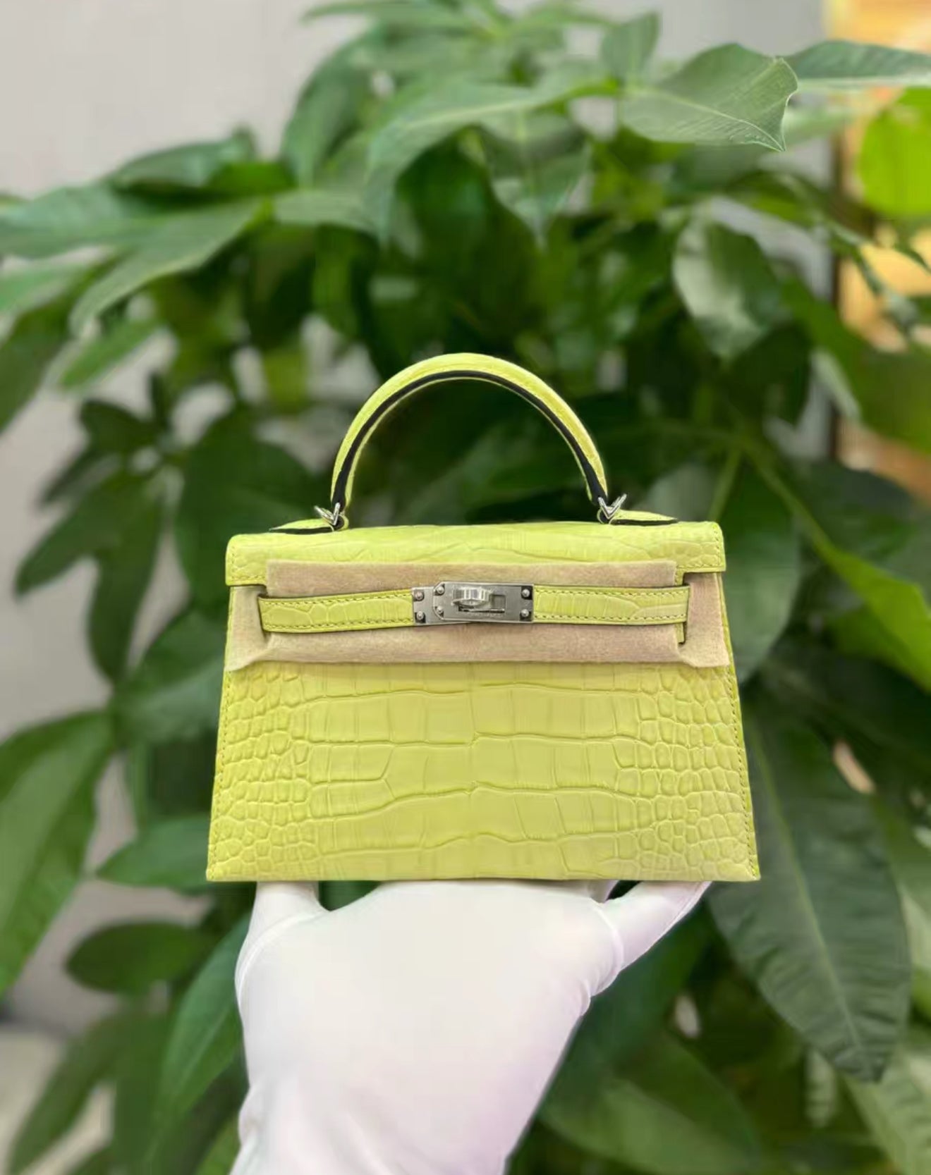 Hermès Mini Kelly Jaune Bourgeon Matte Crocodile Leather palladium Hardware