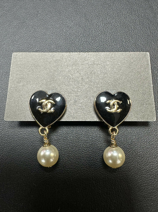 Chanel Vintage 2004 Enamel  Imitation Pearl Black Heart Dangle Earrings