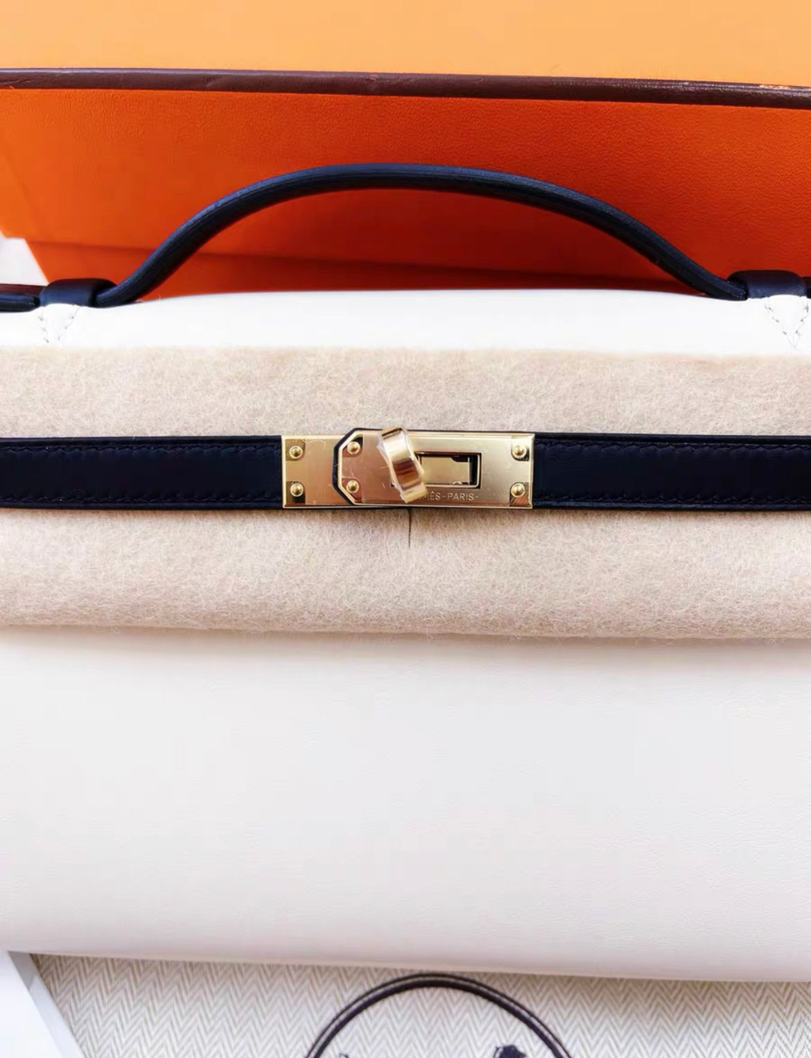 Mini Kelly Pochette Horseshoe Crais  Black Swift Leather Gold Hardware Full Set Stamp W
