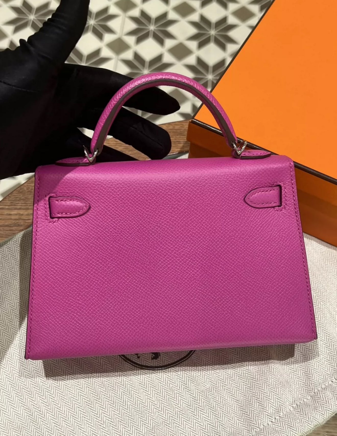 Hermès Kelly 20 Mini Rose Magnolia Chevre Leather Palladium Hardware
