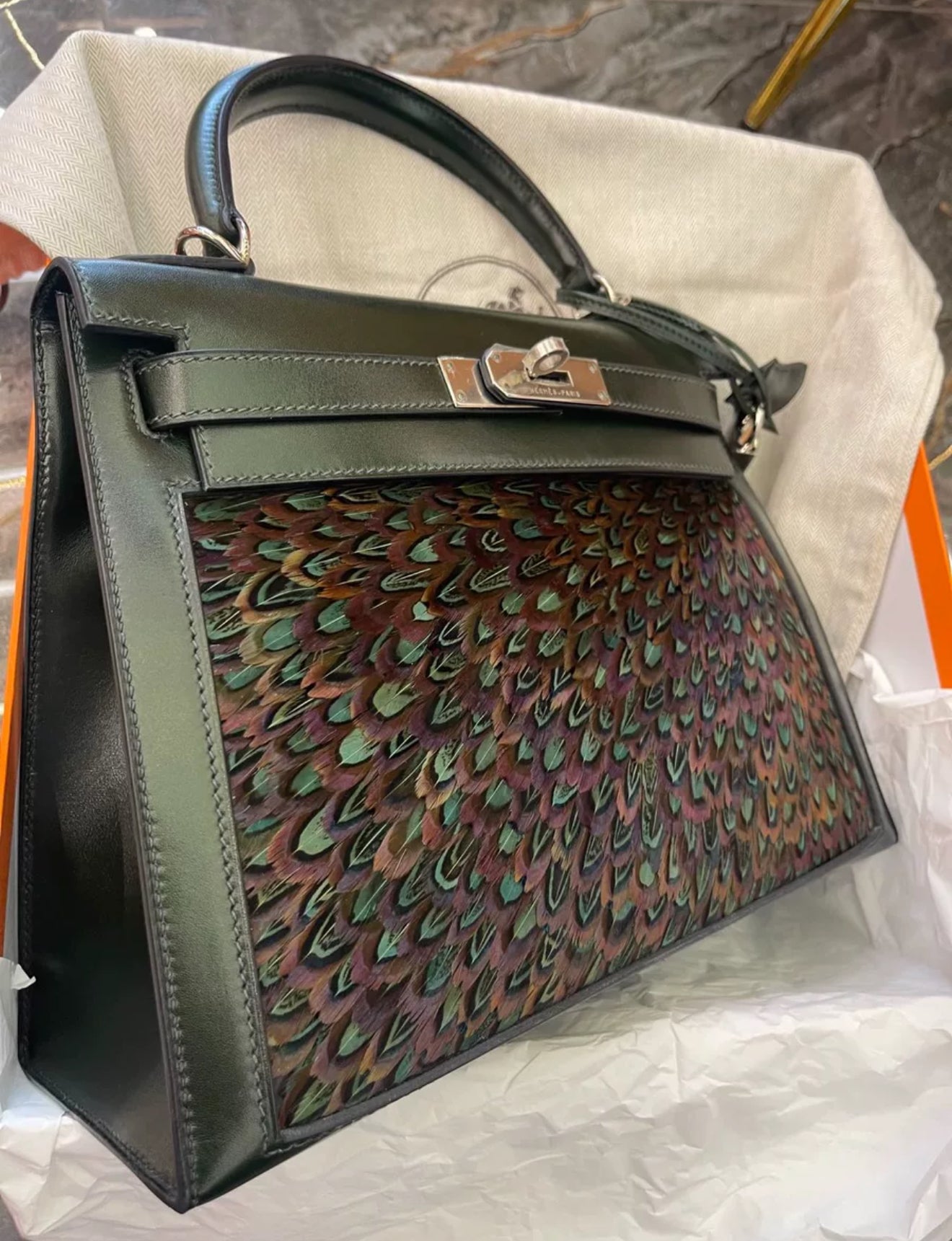 Hermes Kelly 28 Vert Fonce Calf Box Leather Peacock Feather Palladium Hardware