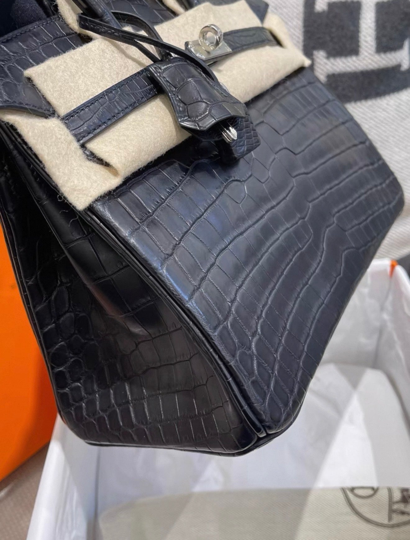 Hermes Birkin 25 Black Matte Crocodile Leather Palladium Hardware