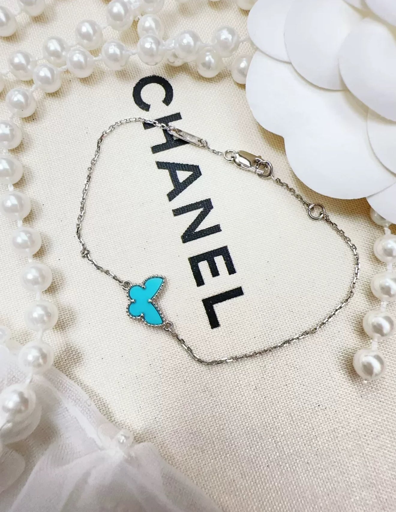 Van Cleef and Arples Sweet Alhambra Butterfly Turquoise White Gold Bracelet