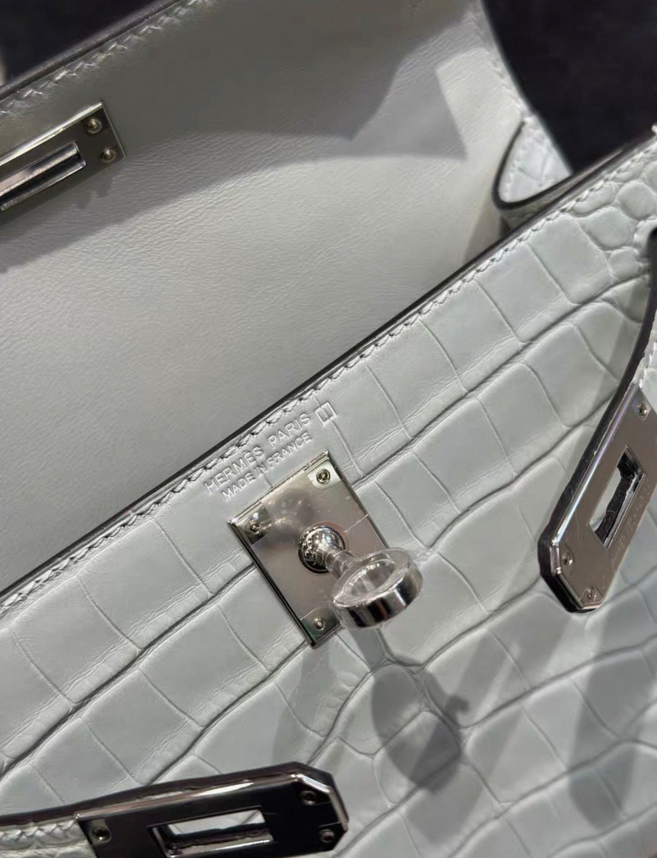 Hermes mini Kelly 20 Gris Neve Matte Crocodile Leather Palladium hardware