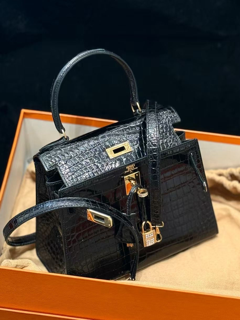 HERMÈS Mini Kelly 20 Black Porosus Crocodile Gold hardware Diamond White Gold hardware