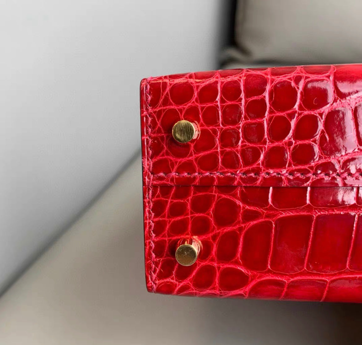 Hermès Mini Kelly Braise Shiny Crocodile Gold Hardware