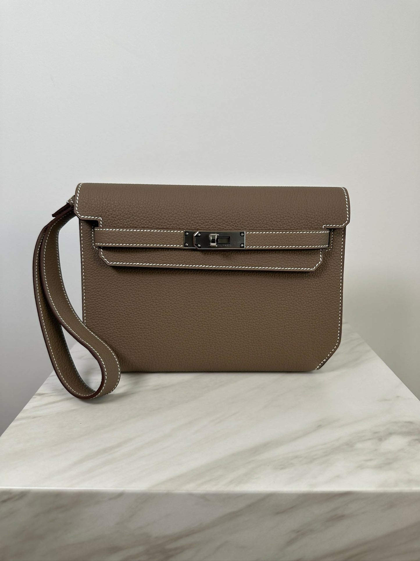 Hermès Kelly Depeche Etoupe PHW Stamp W 2025
